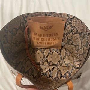 Consuela Easy Tote